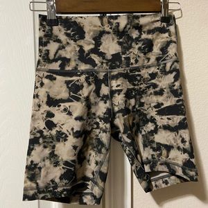 Lululemon wunder under shorts 6”